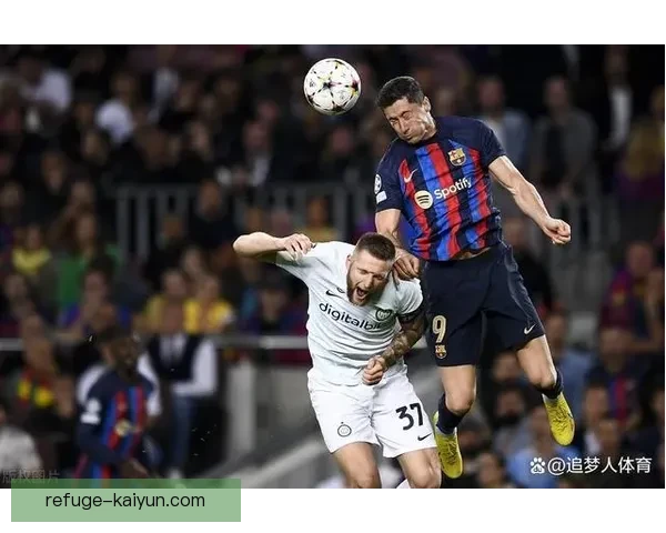 皮克防守能力本赛季表现稳健，关键拦截与空中对抗持续提升